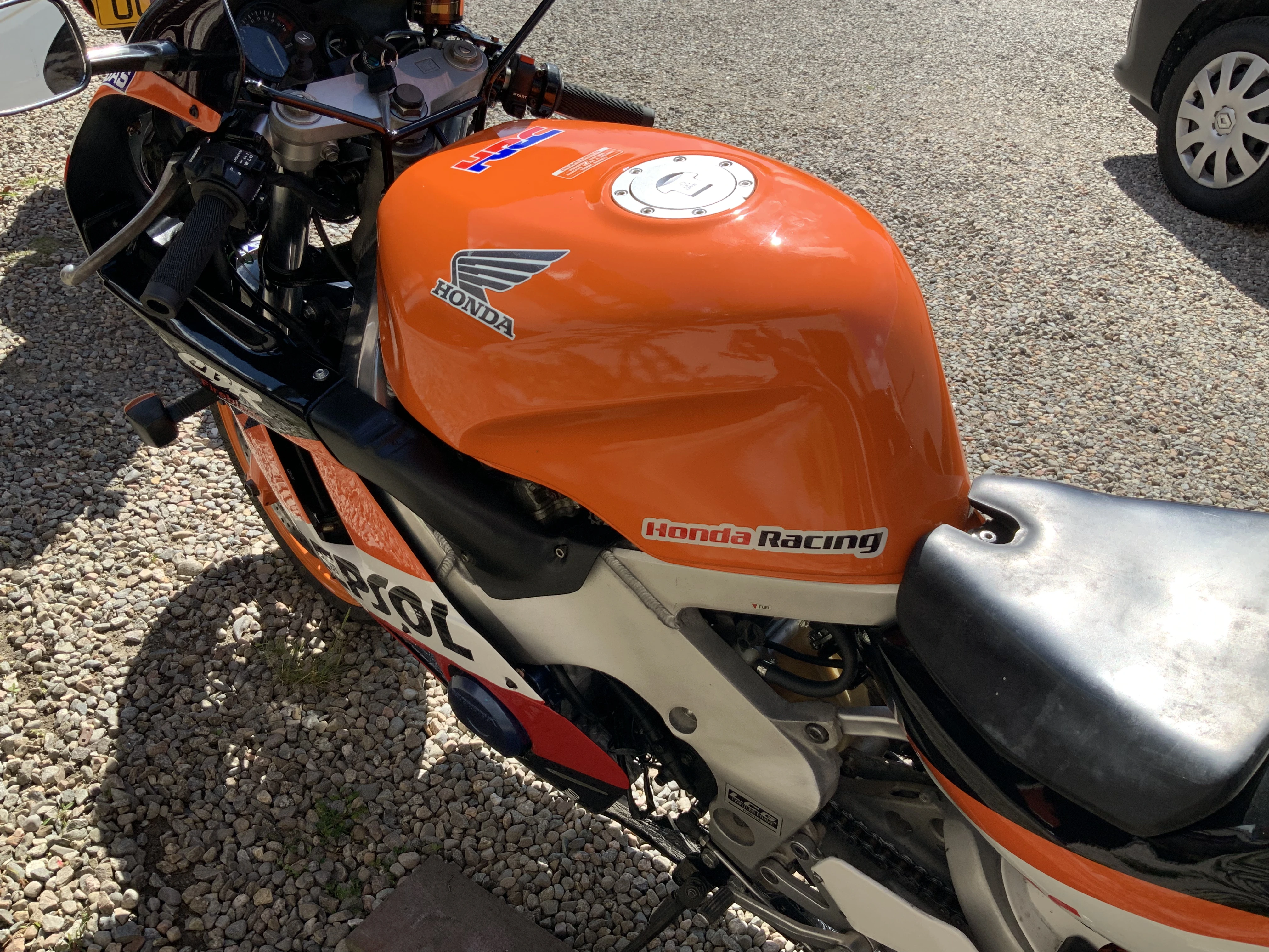 Honda CBR400RR (NC23) - photo 8