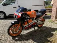 Honda CBR400RR (NC23) - photo 3