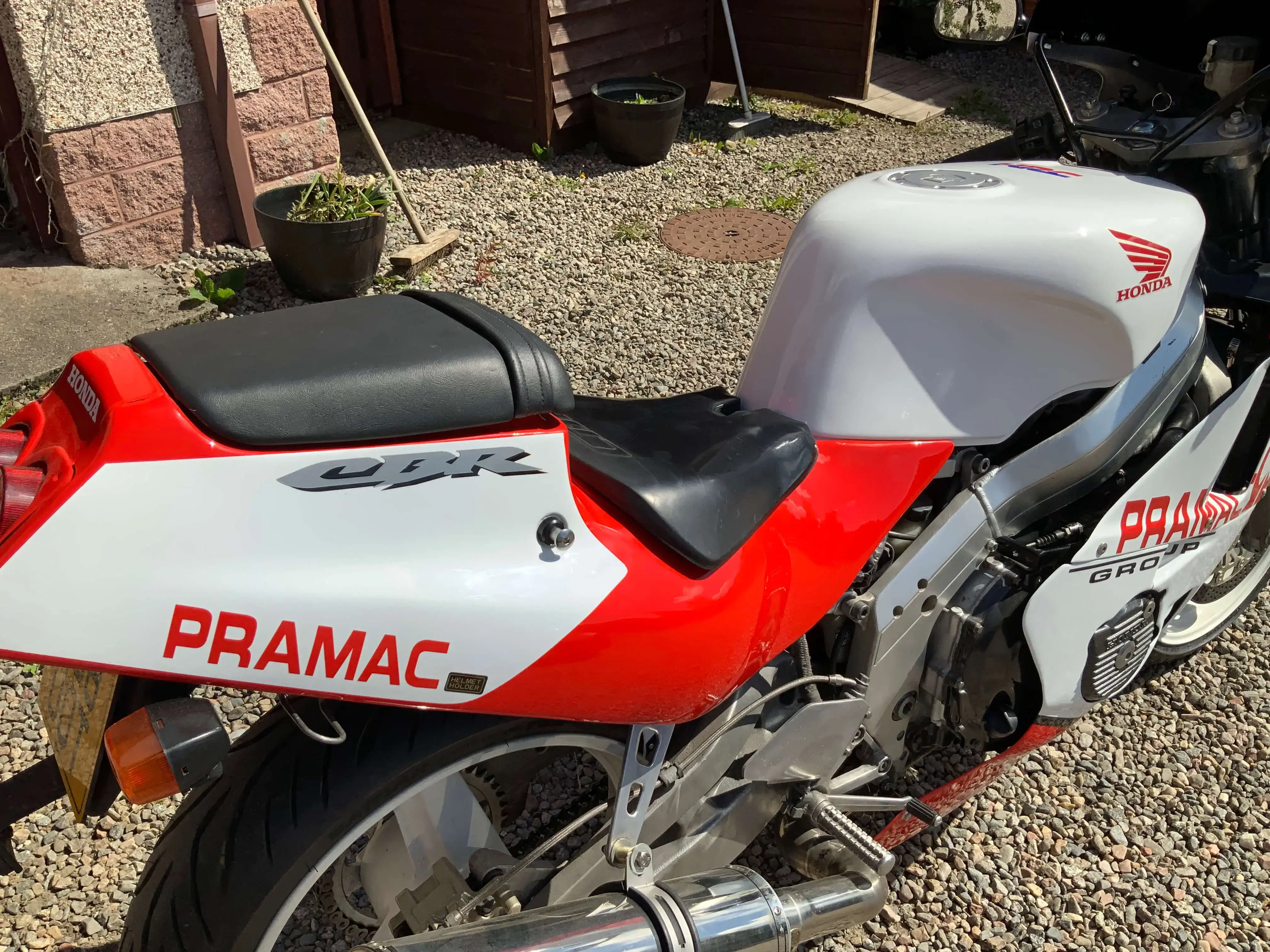 Honda CBR400RR Pramac (NC23) - photo 8