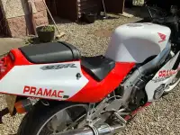 Honda CBR400RR Pramac (NC23) - photo 8