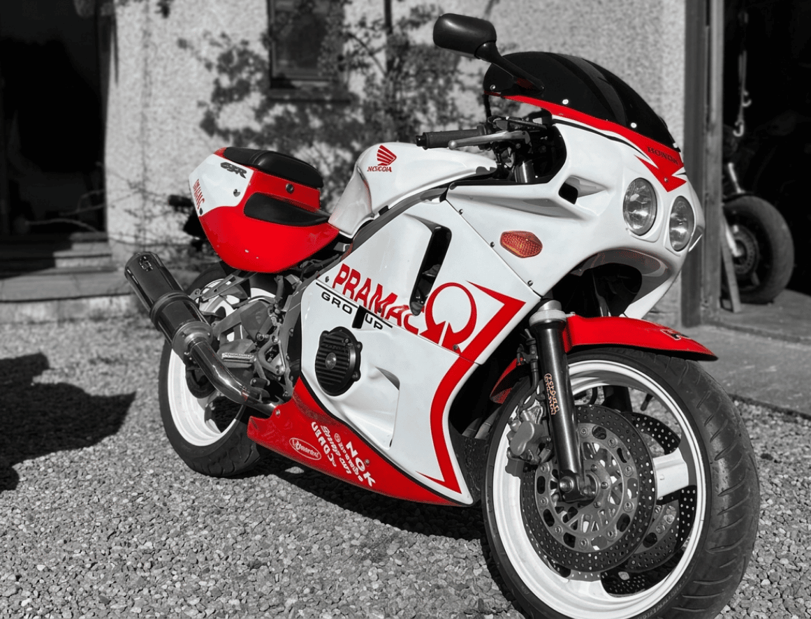 Custom Kawasaki ER-6N cafe racer built at the Cairngorm Custom Motorbikes workshop